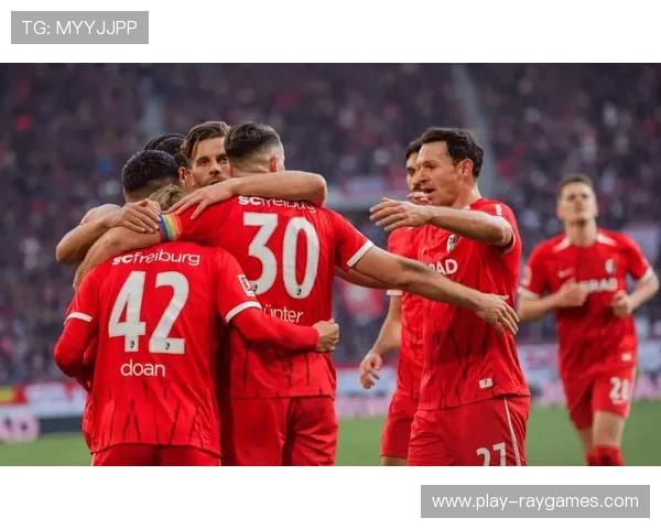 日本国脚铃木唯人3分钟闪击，助弗赖堡2-2逼平奥格斯堡